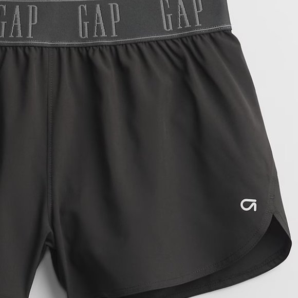 GapFit Dark Gray 3" Runaround Shorts / NWT/ Size XL - Picture 2 of 10